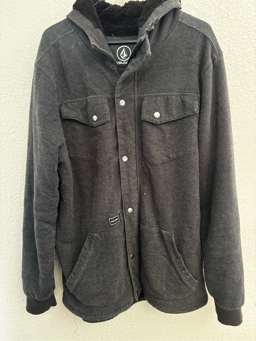 Volcom Men's Dark Gray Hooded Sherpa-Lined Jacket